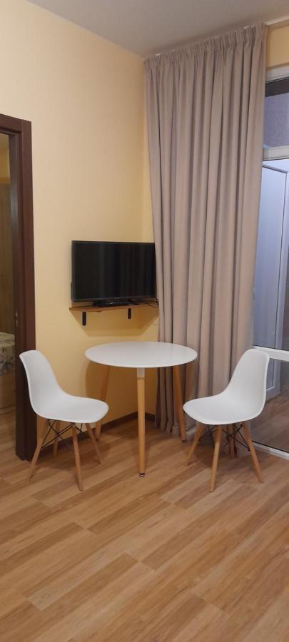 Flat Lägenhet Tbilisi Exteriör bild