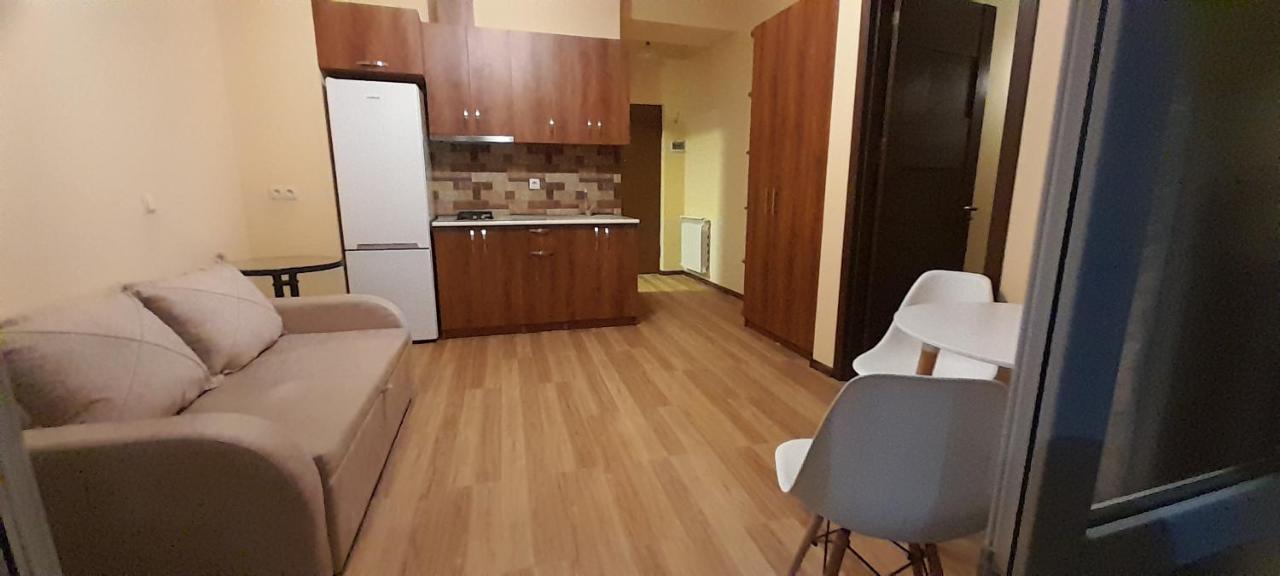 Flat Lägenhet Tbilisi Exteriör bild