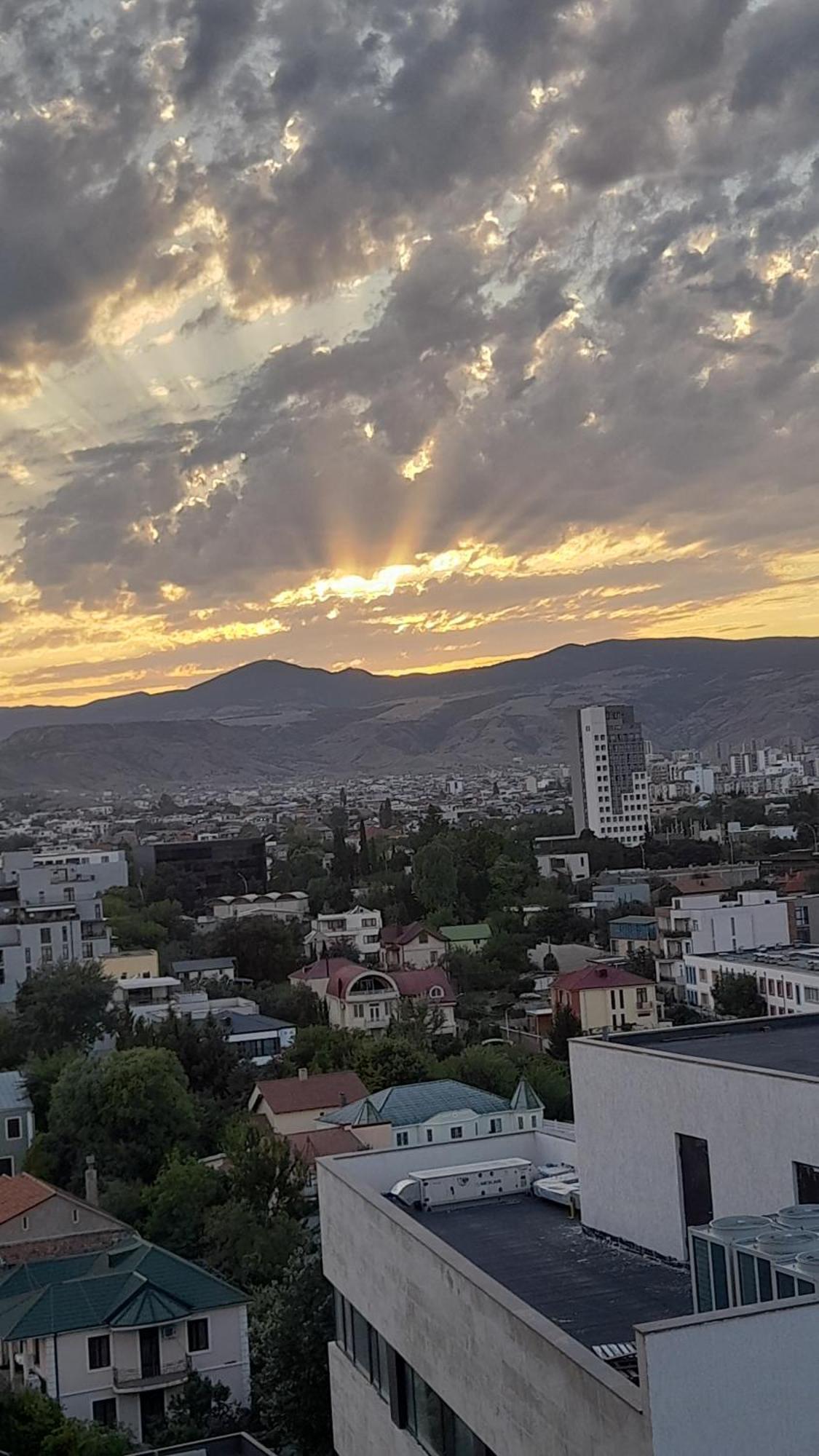 Flat Lägenhet Tbilisi Exteriör bild